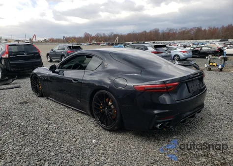 2024 Maserati Granturismo Trofeo z USA, uszkodzony, nr VIN ZAMBMVDB1RX435356